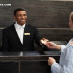 What hotels accept cash