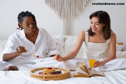 What is a love hotel in Japan